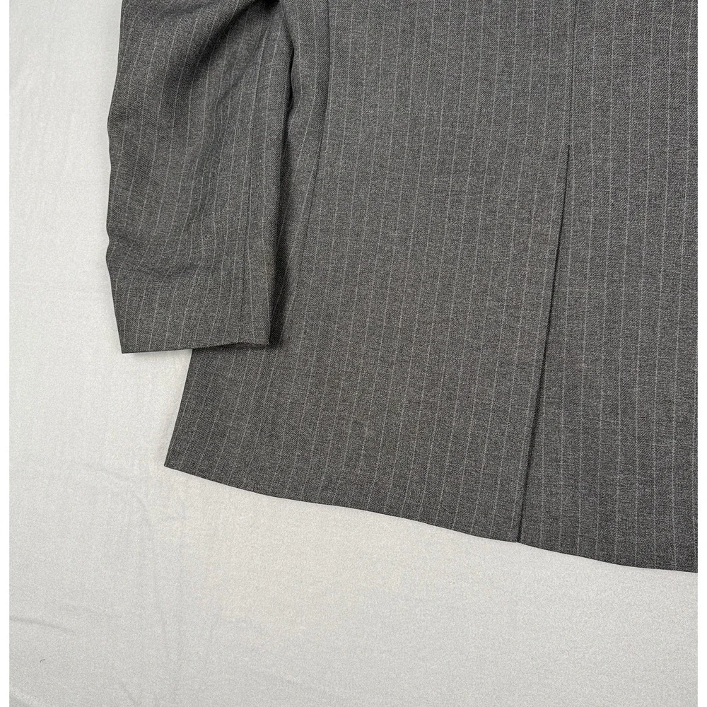 Vintage Levi's Men's 42R Suit Coat Action Business Class Jacket Gray Striped USA